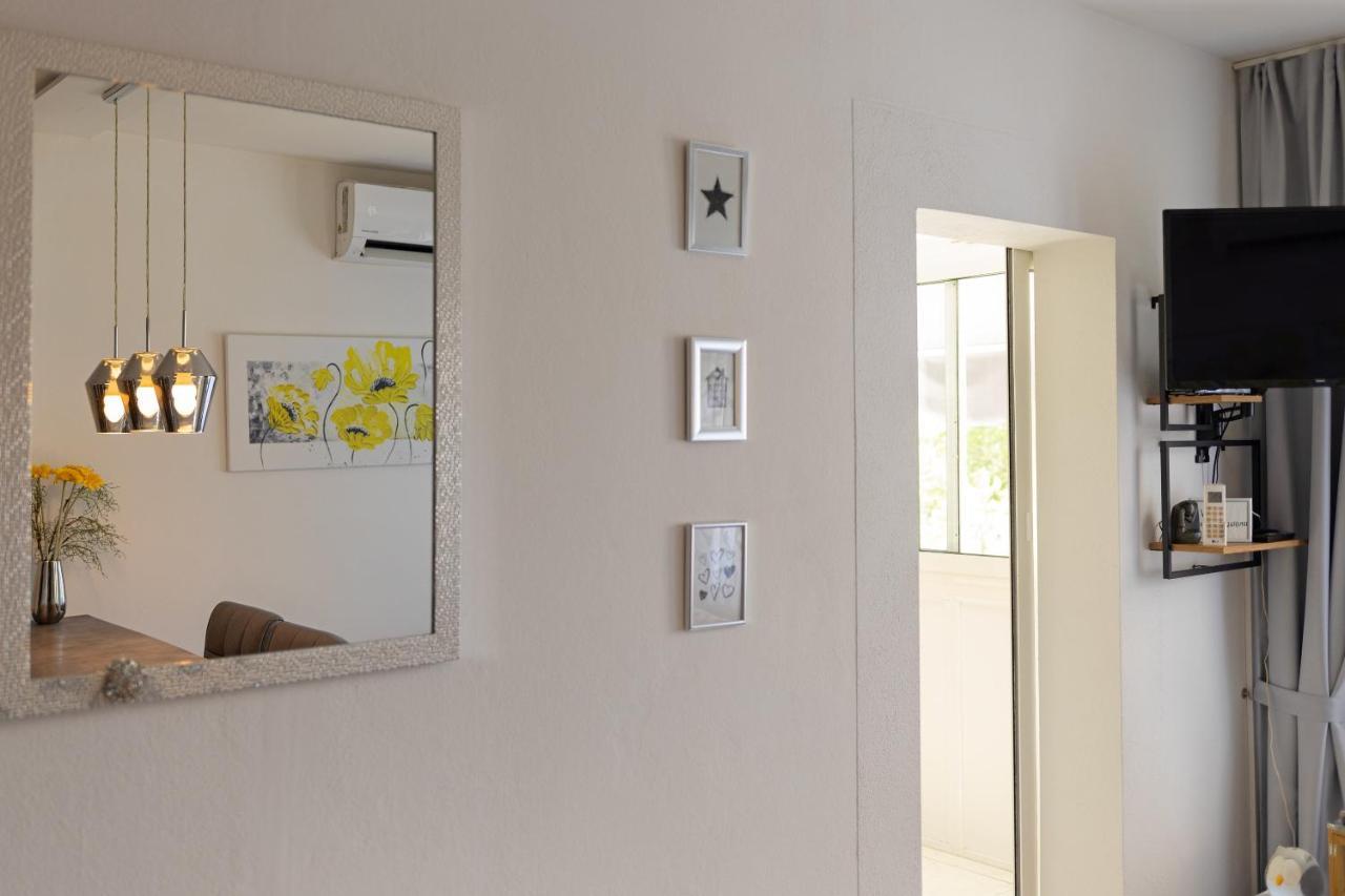 Apartman Nina Hvar Town Esterno foto